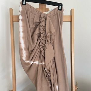 Revolve Just Bee Queen Tulum skirt